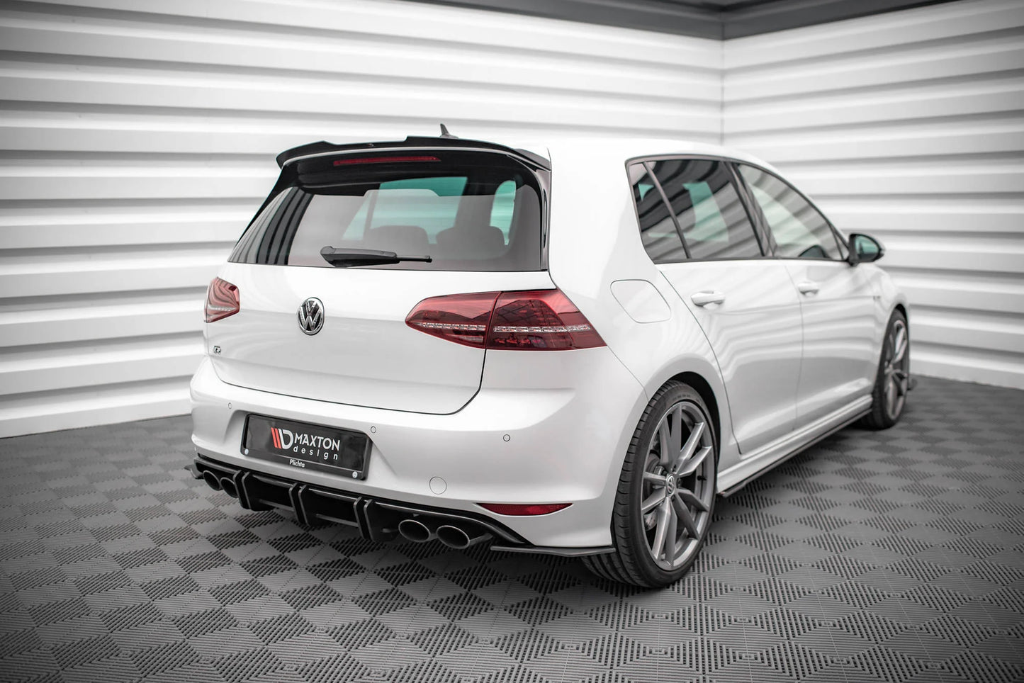 VW Golf 7 R - Street Pro Heckschürze