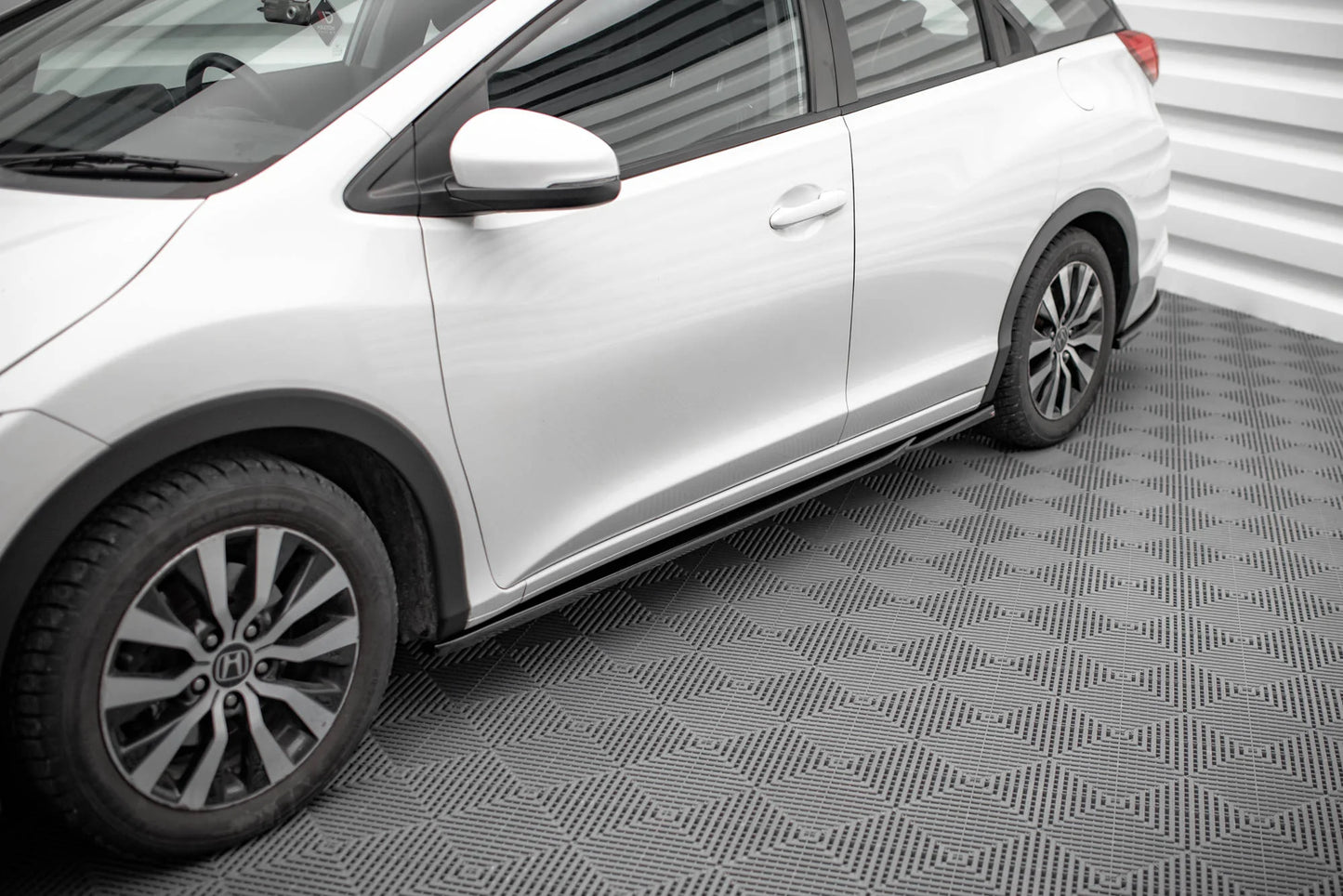 Honda Civic Mk9 - Seitenschweller