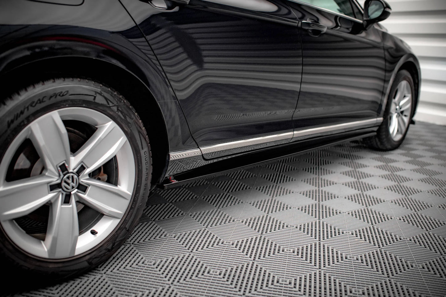 VW Passat Facelift - Seitenschweller