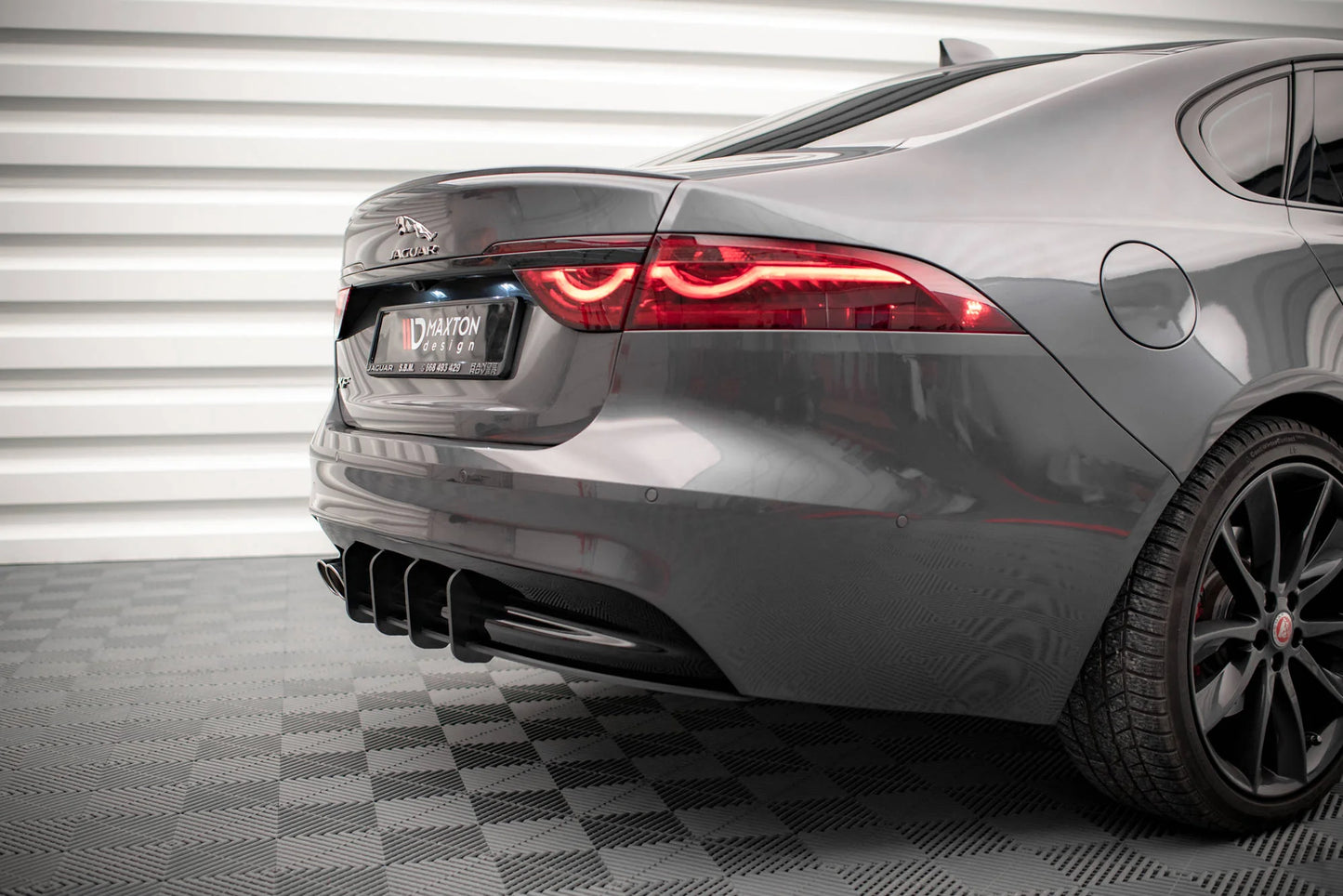 Jaguar XF R-Sport X260 - Street Pro Heckschürze