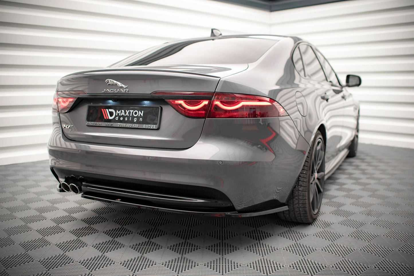 Jaguar XF R-Sport X260 - Heck Ansatz