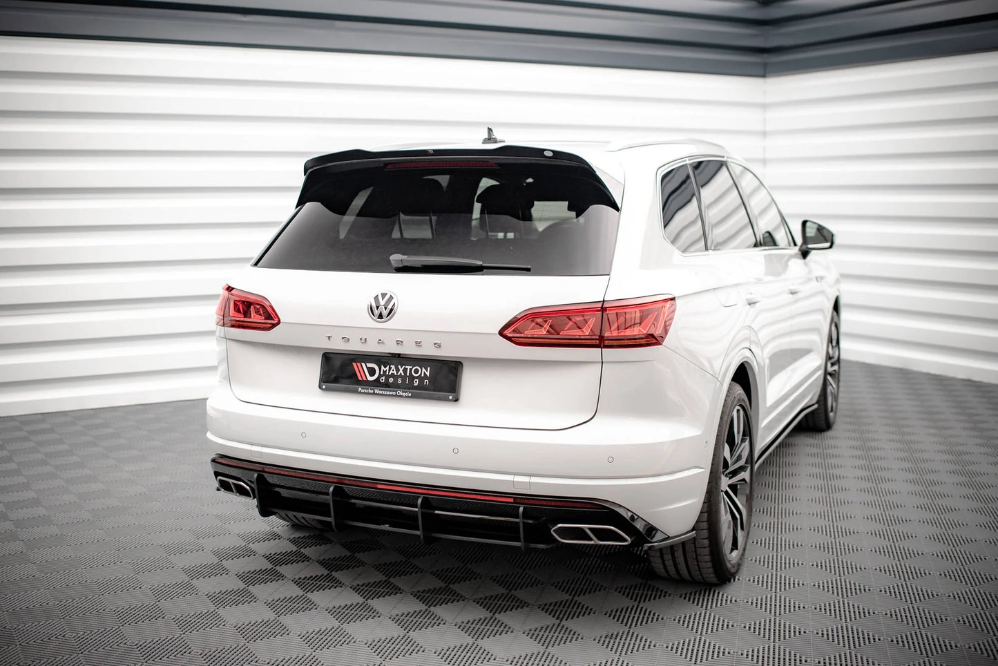 VW Touareg R-Line - Street Pro Heckschürze