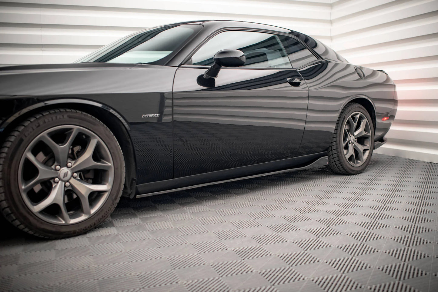 Dodge Challenger RT Facelift - Seitenschweller