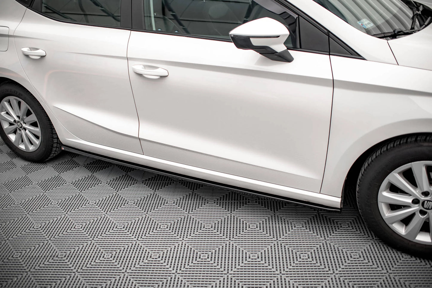 Seat ibiza - Seitenschweller V.1