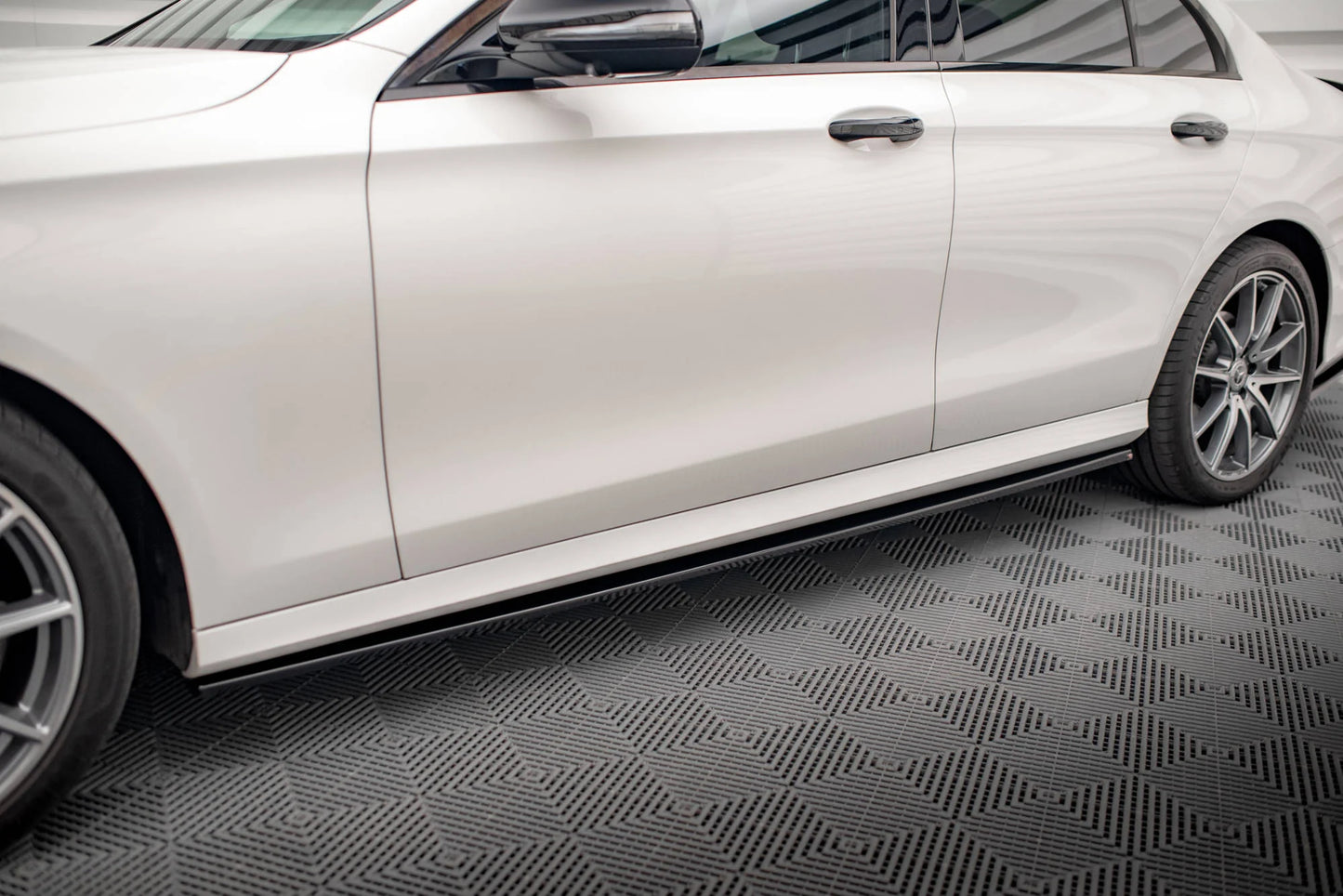 Mercedes E-Klasse AMG-Line Facelift - Seitenschweller
