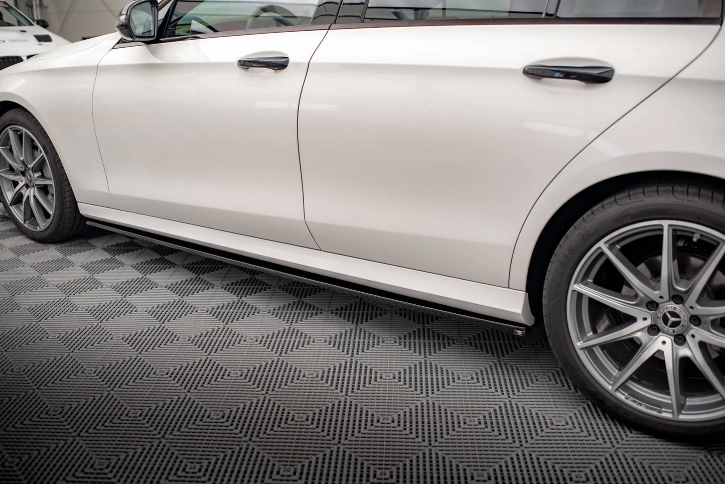 Mercedes E-Klasse AMG-Line Facelift - Seitenschweller