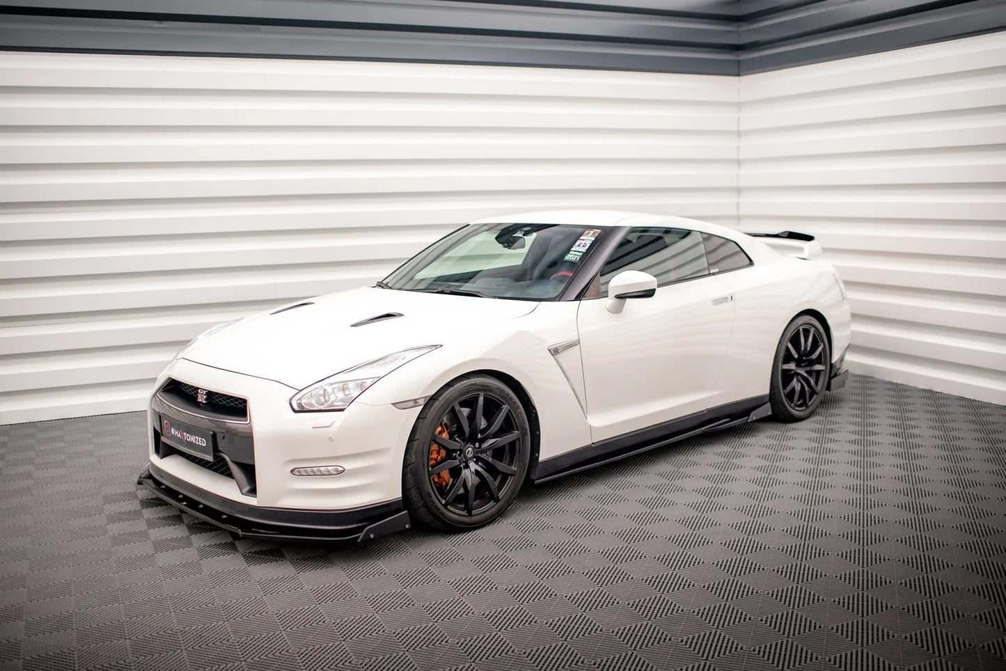 Nissan GT-R - Seitenschweller + Flaps
