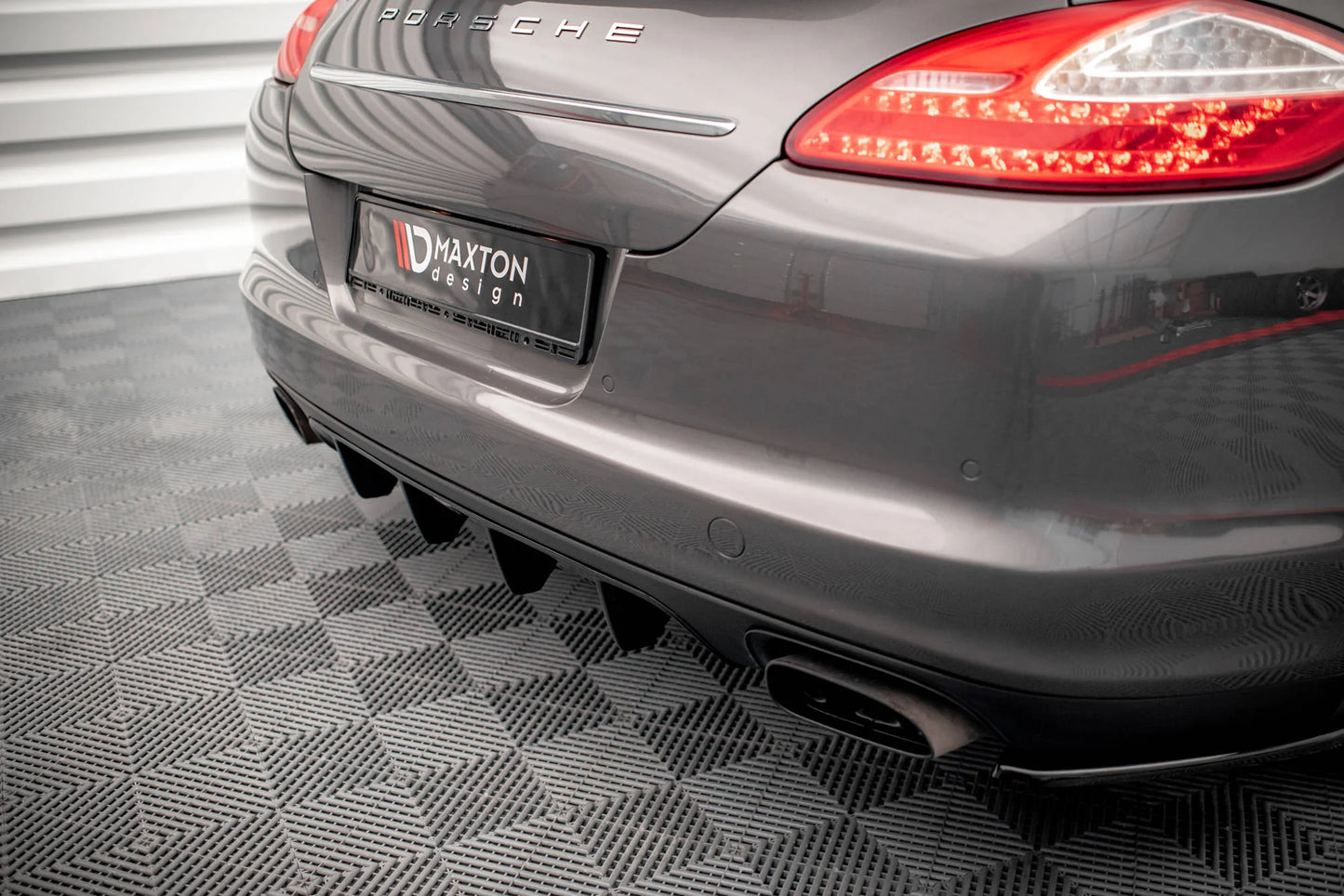 Porsche Panamera - Heck Ansatz