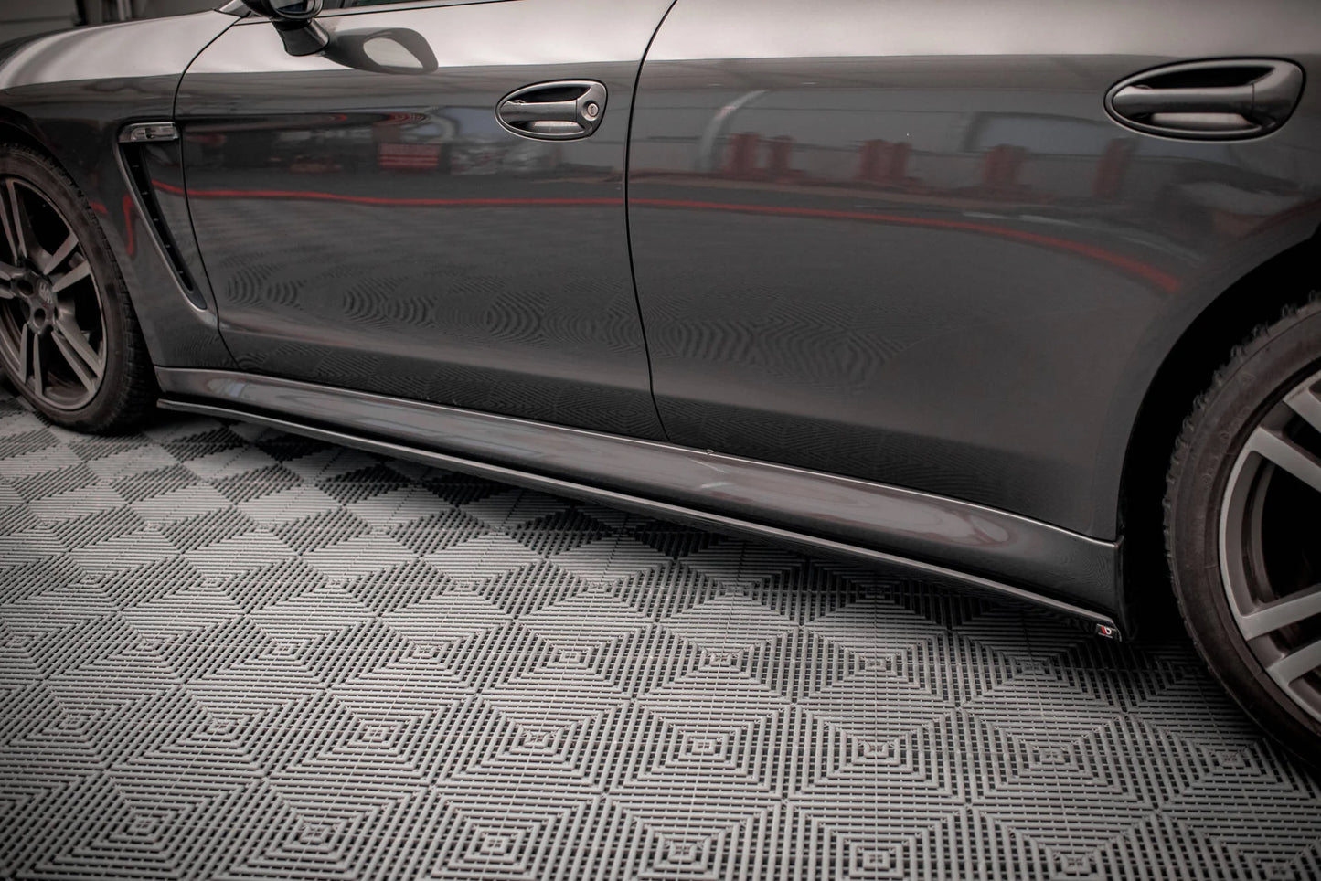 Porsche Panamera - Seitenschweller V.2