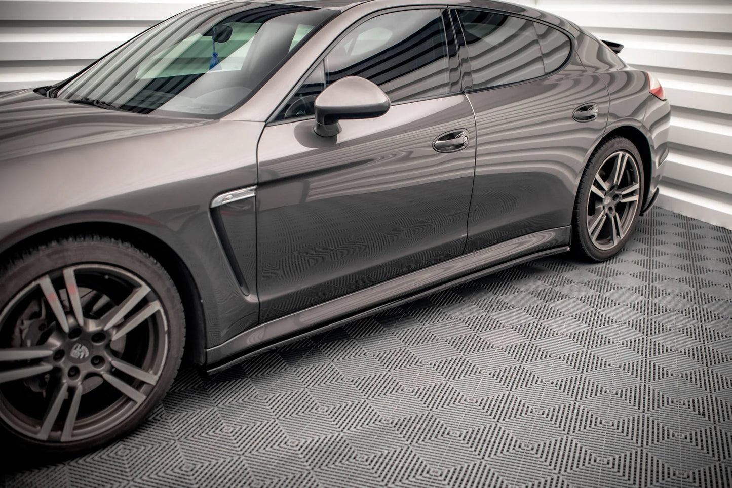 Porsche Panamera - Seitenschweller V.2