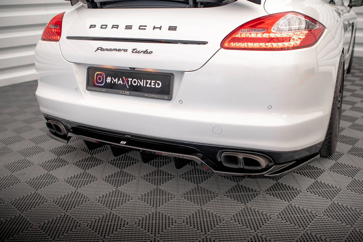 Porsche Panamera Turbo - Heck Ansatz