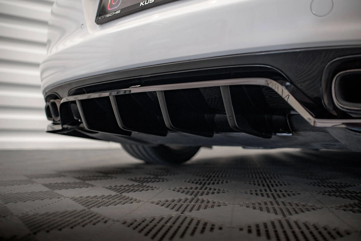 Porsche Panamera Turbo - Heck Ansatz