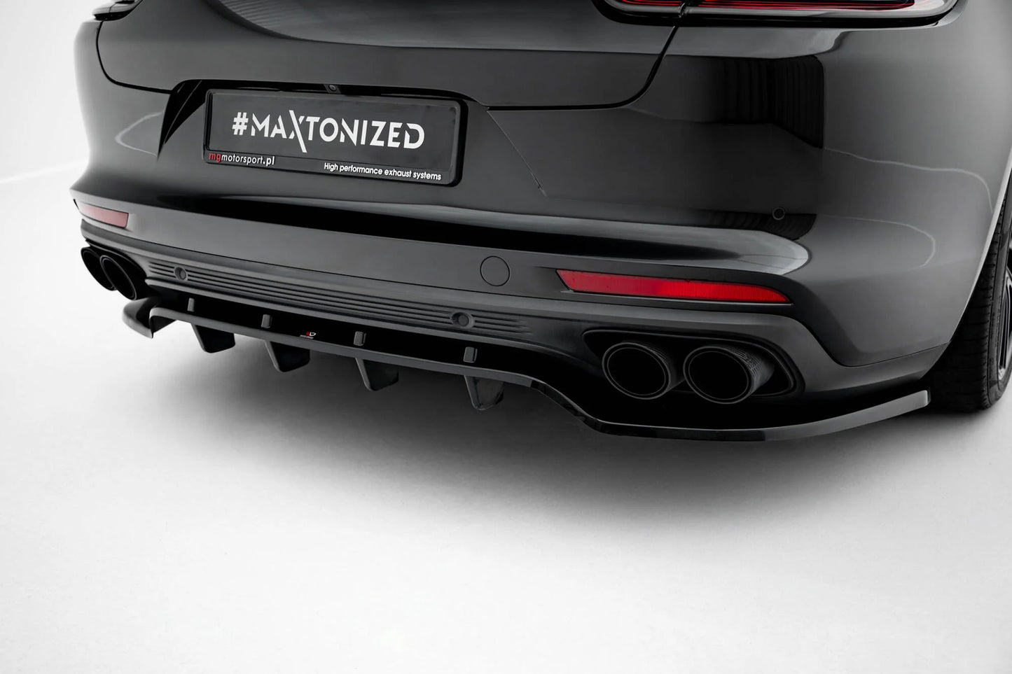 Porsche Panamera 4S - Heck Ansatz