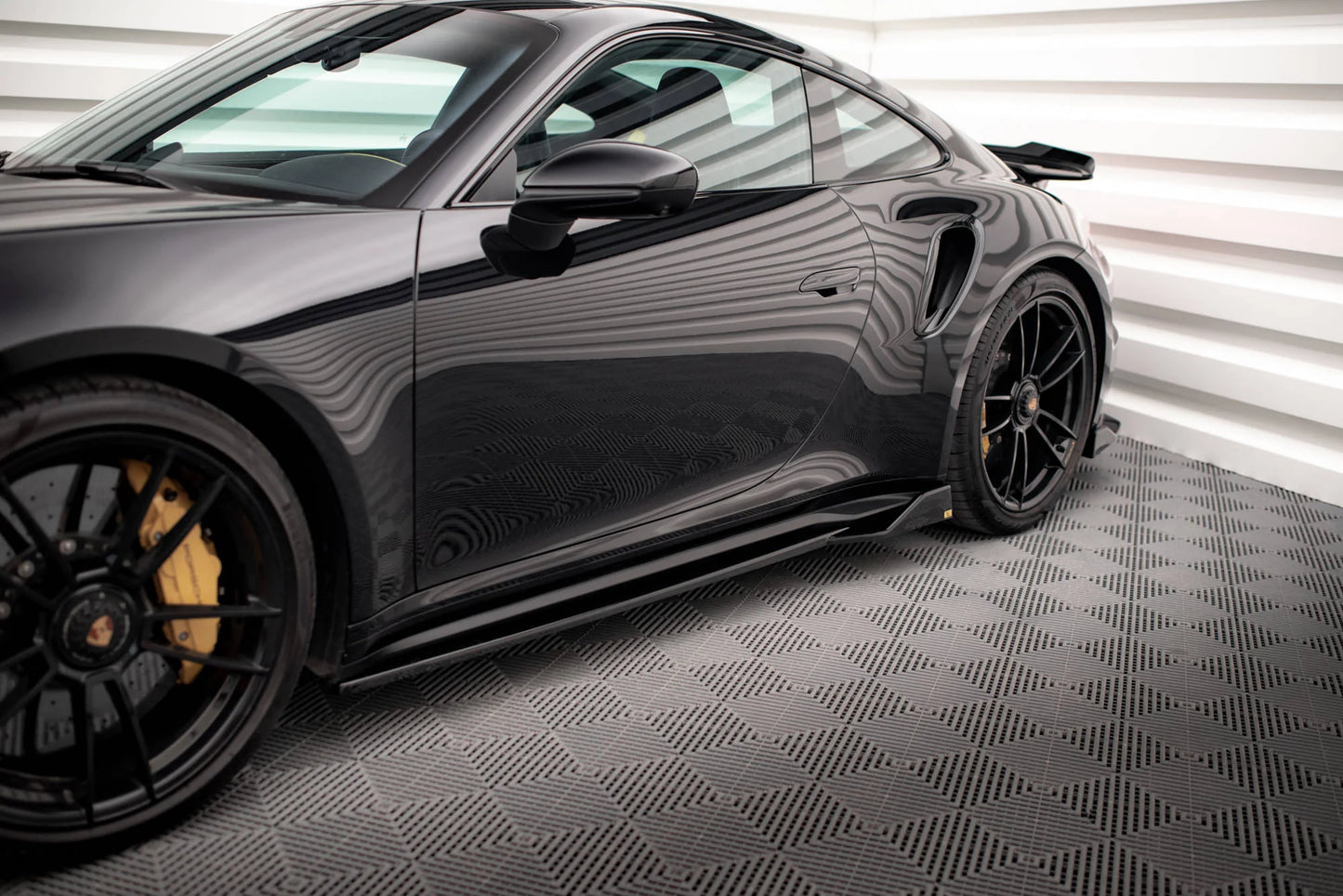 Porsche 911 Turbo S - Seitenschweller