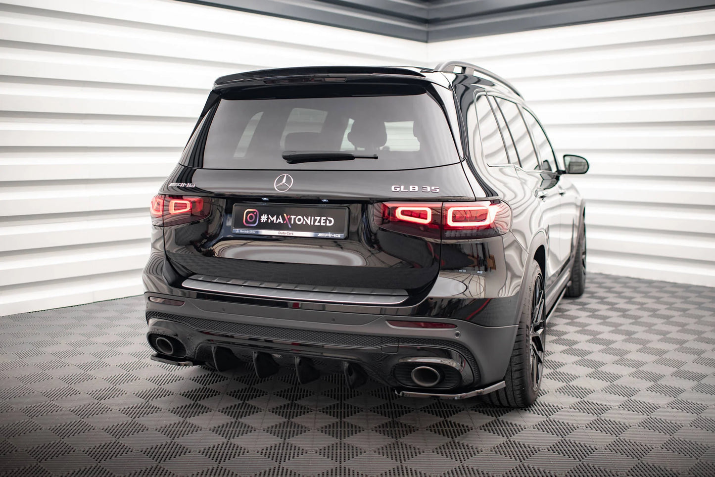 Mercedes GLB 35 AMG / AMG-Line - Heck Ansatz