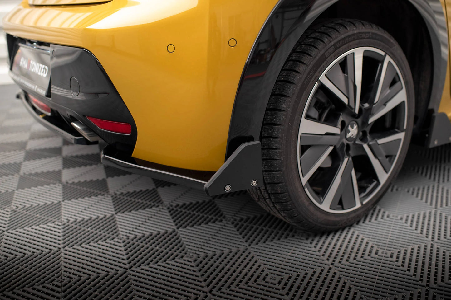 Peugeot 208 GT - Heck Ansatz + Flaps