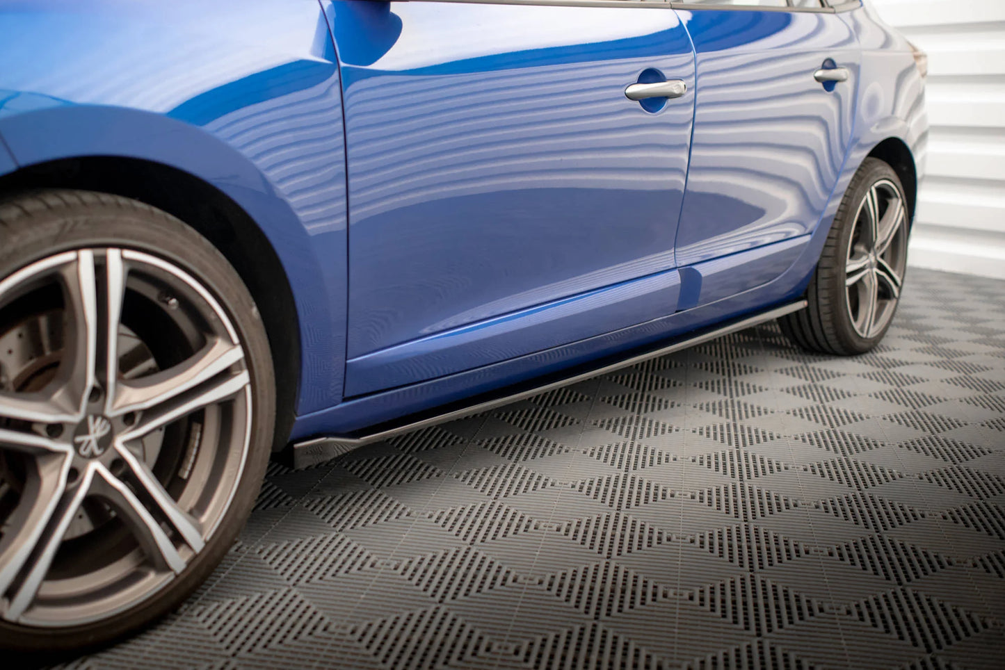 Renault Megane GT-Line Facelift - Seitenschweller