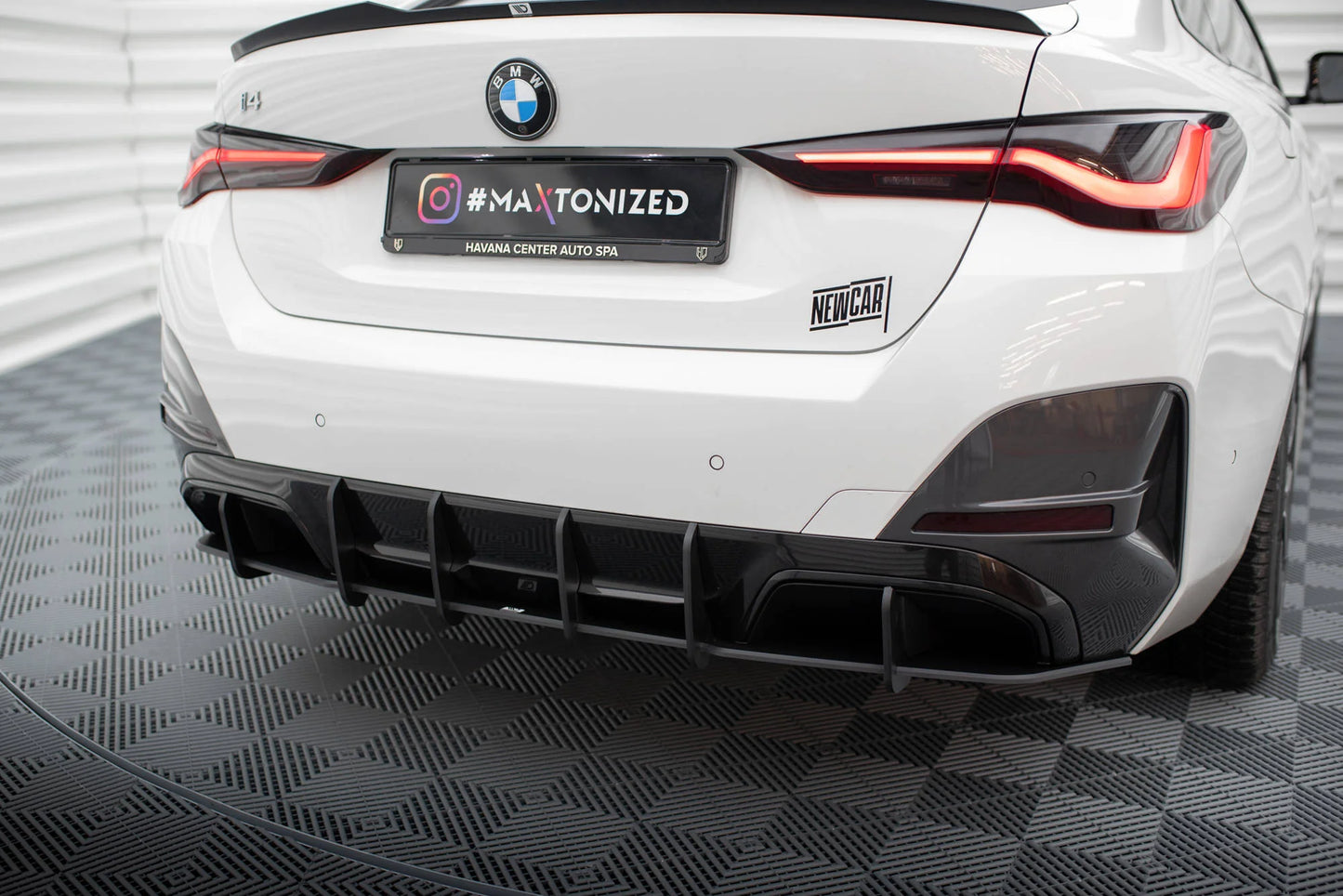 BMW i4 G26 - Street Pro Heckschürze