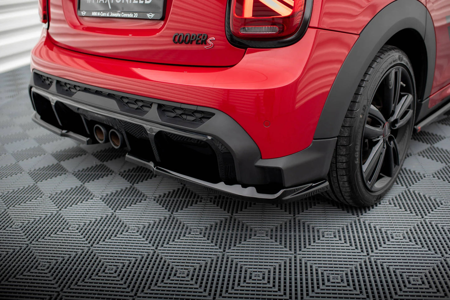 Mini Cooper S John Cooper Works Facelift - Heck Ansatz