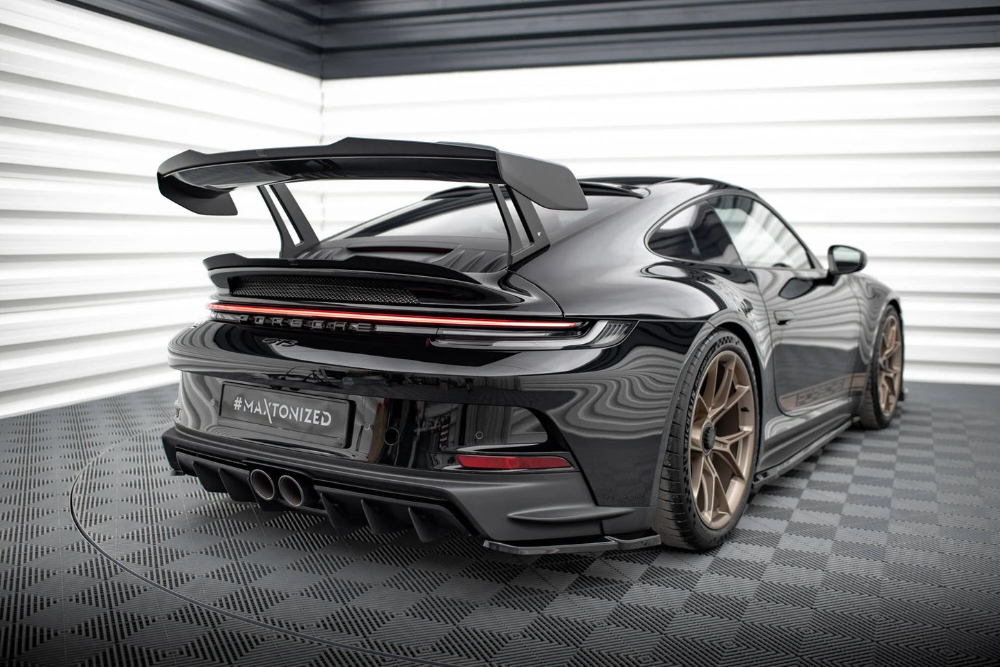 Porsche 911 GT3 - Heck Spoiler Abrisskante