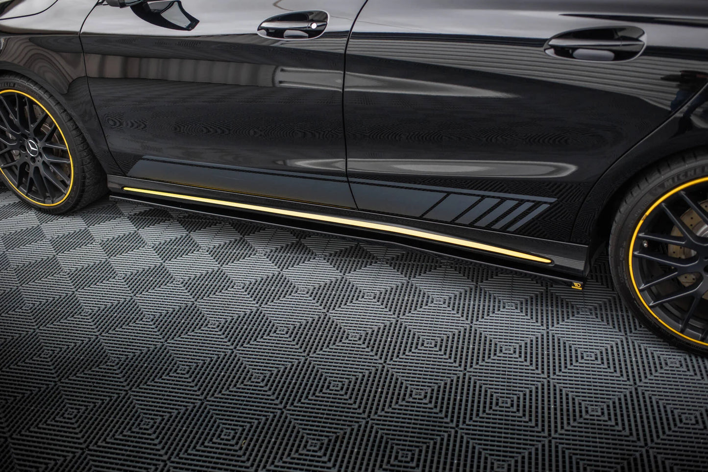 Mercedes CLA AMG 45 Facelift - Seitenschweller