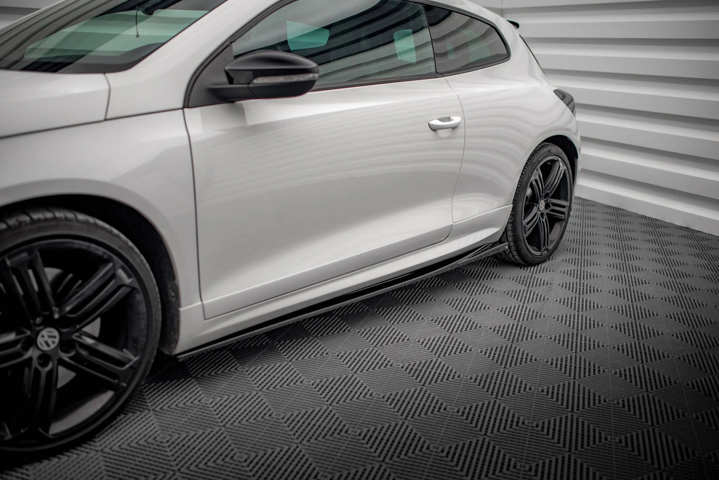 VW Scirocco R - Seitenschweller V.2