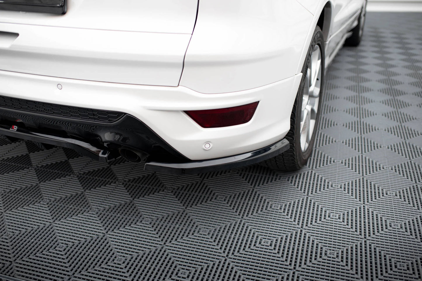 Ford Kuga ST-Line Mk2 - Heck Flaps