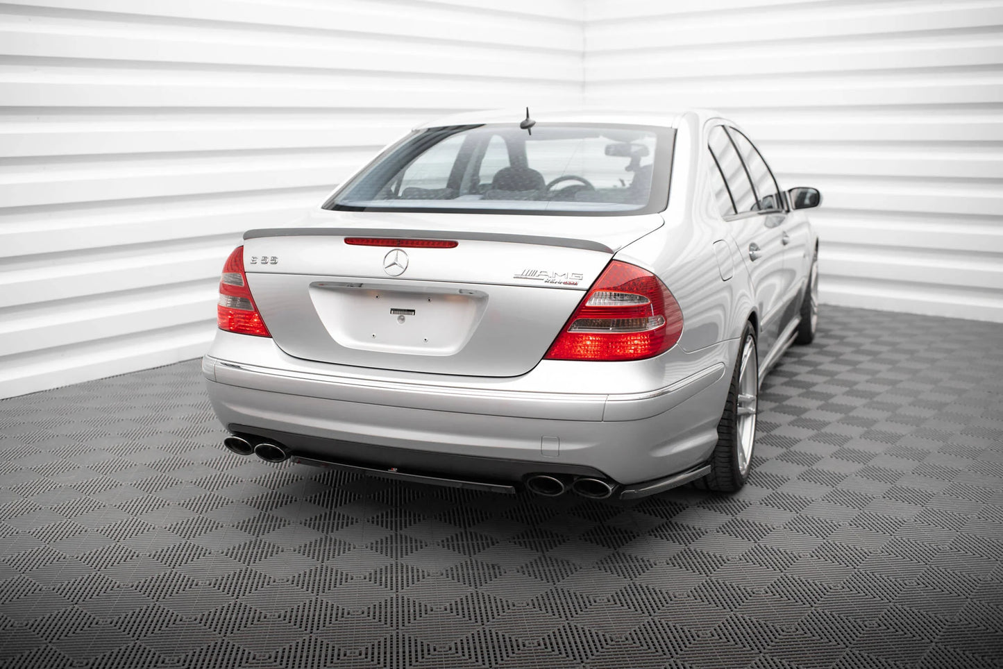 Mercedes E 55 AMG - Heck Ansatz