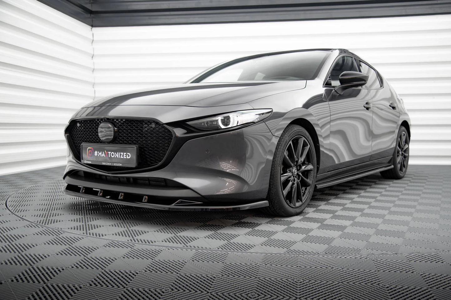 Mazda 3 - Seitenschweller