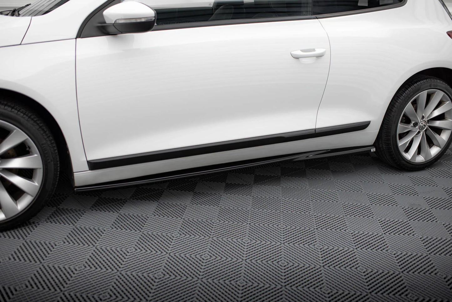 VW Scirocco Facelift - Seitenschweller V.2