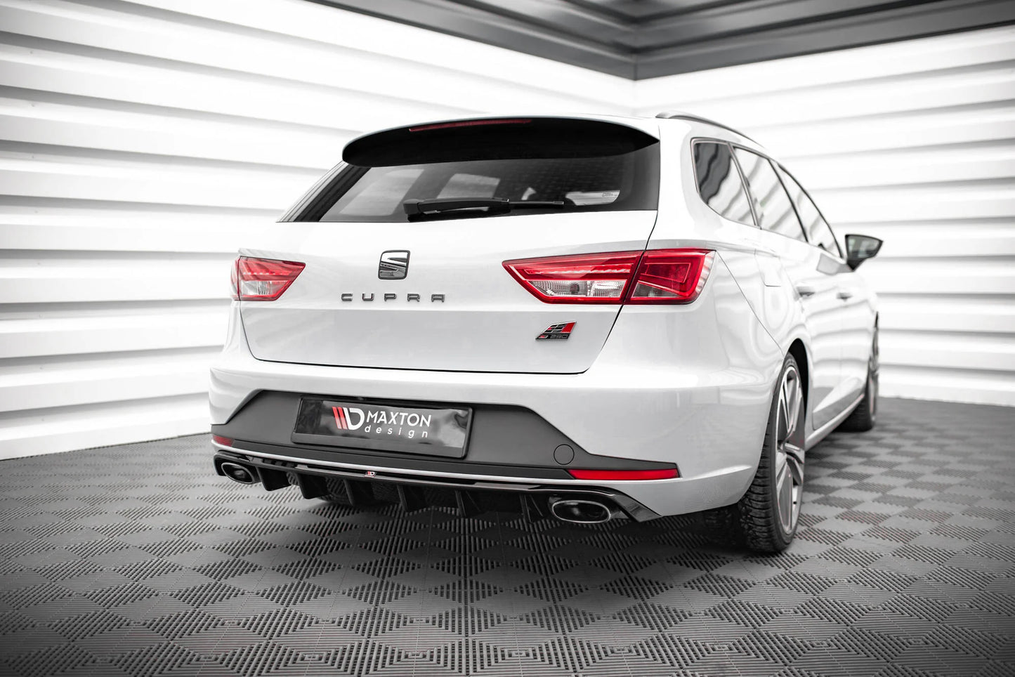 Seat Leon Cupra ST - Heck Diffusor Ansatz