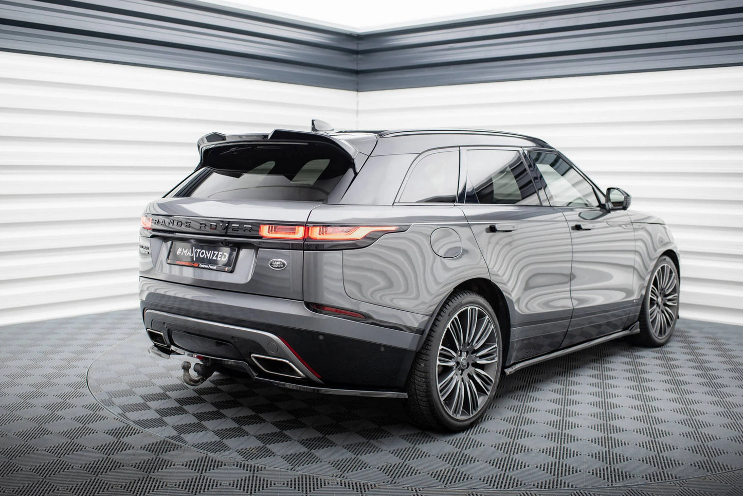 Range Rover Velar - Heck Ansatz V.1