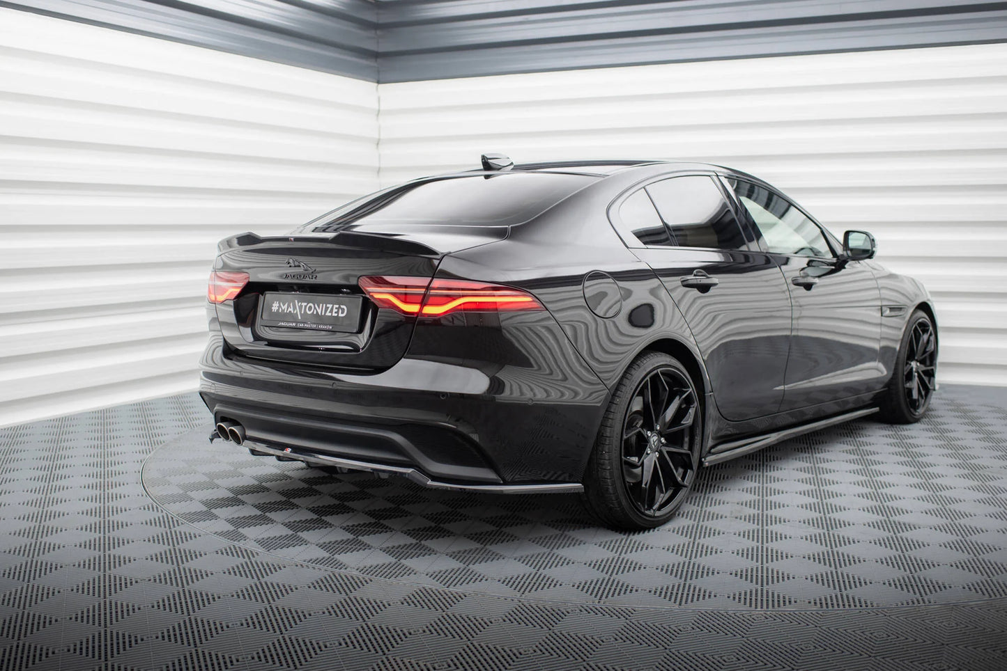 Jaguar XE X760 Facelift - 3D Heck Spoiler