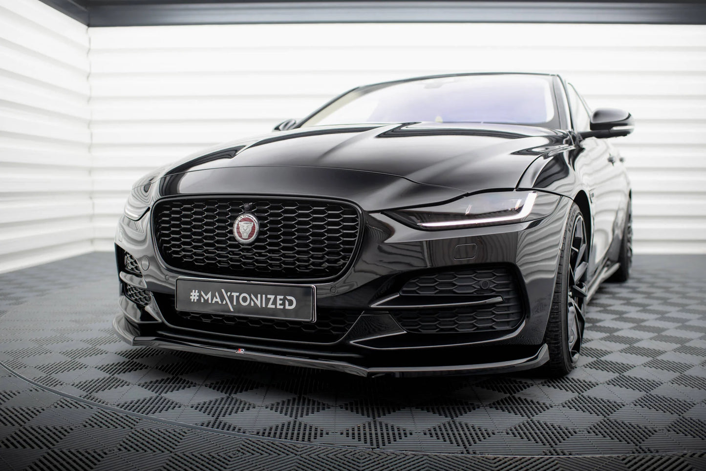 Jaguar XE X760 Facelift - Frontspoiler - Frontlippe V.1