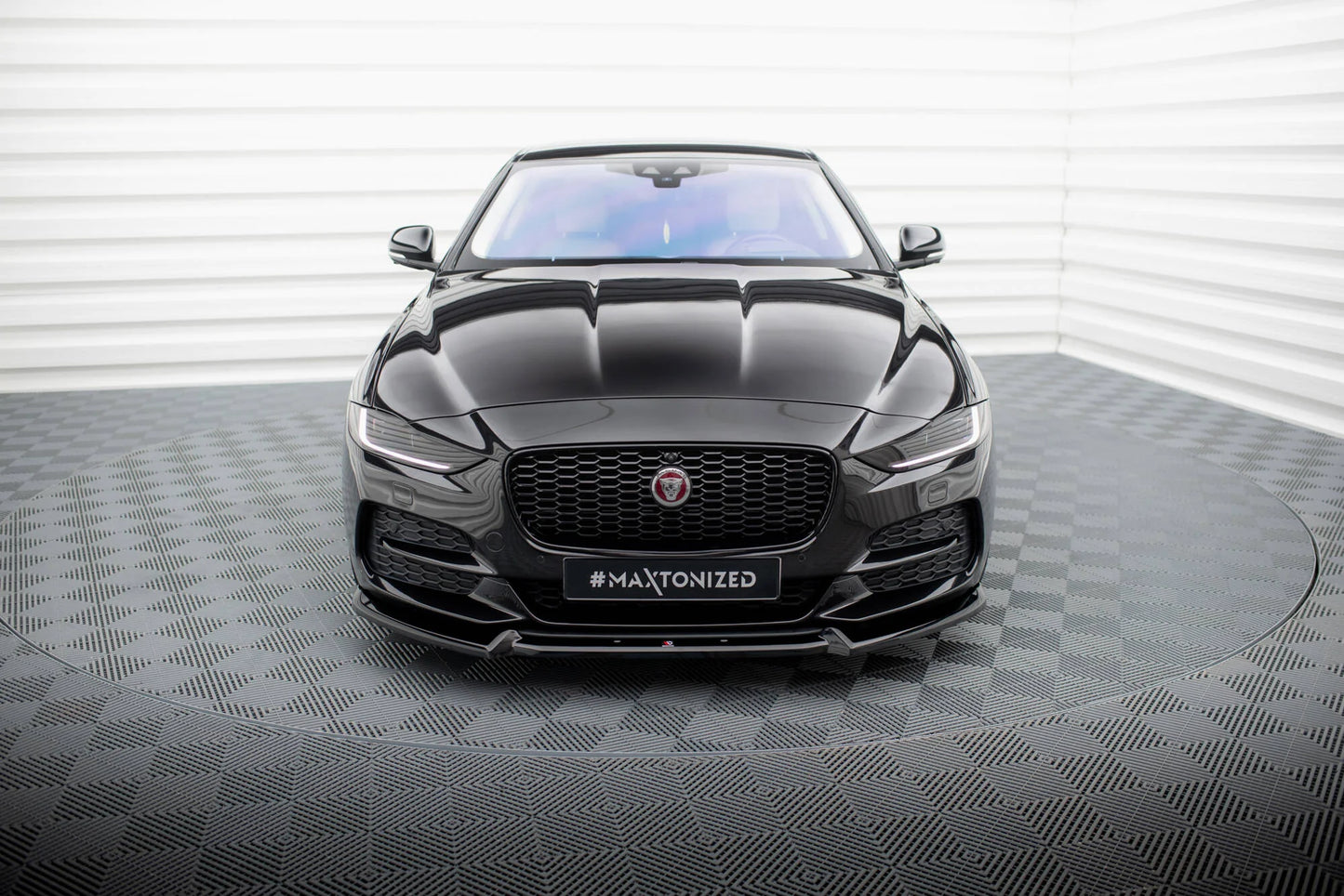 Jaguar XE X760 Facelift - Frontlippe V.2