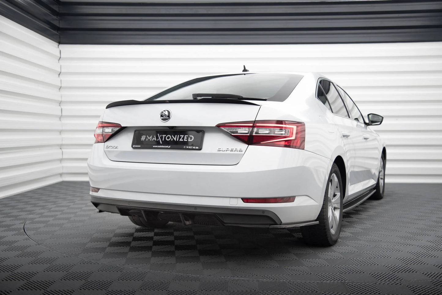 Skoda Superb - Heck Ansatz V.1