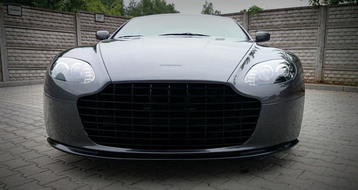 Aston Martin Vantage V8 Front Stossstange mit Grill Maxton Design 