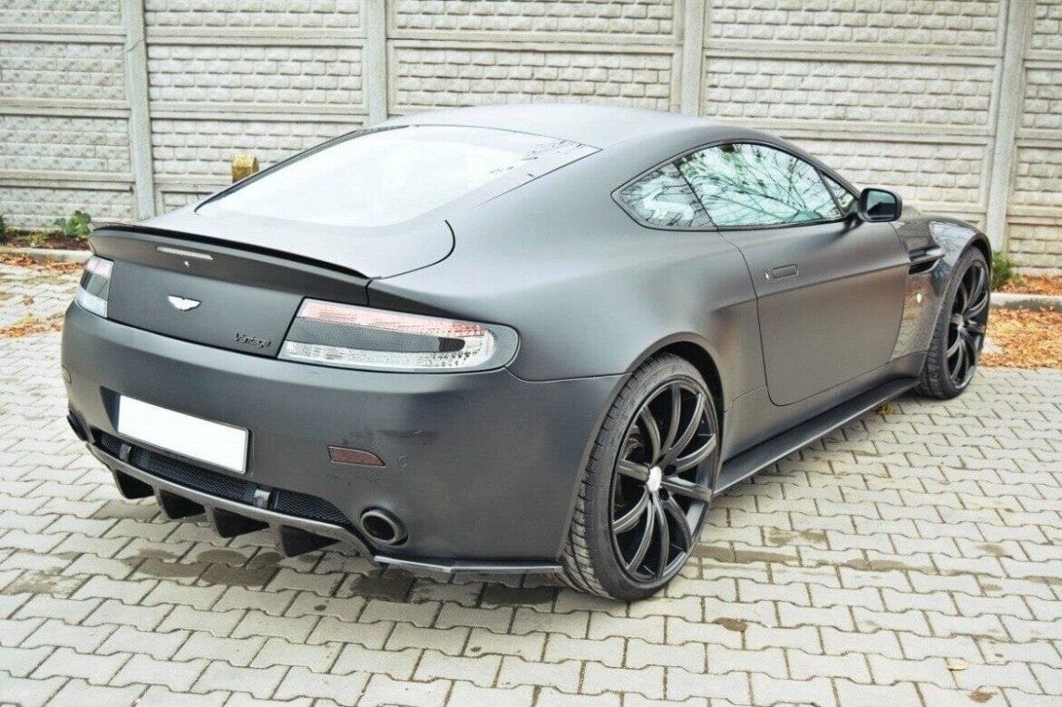 Aston Martin Vantage V8 Heck Ansatz Flaps Carbon Optik Maxton Design 
