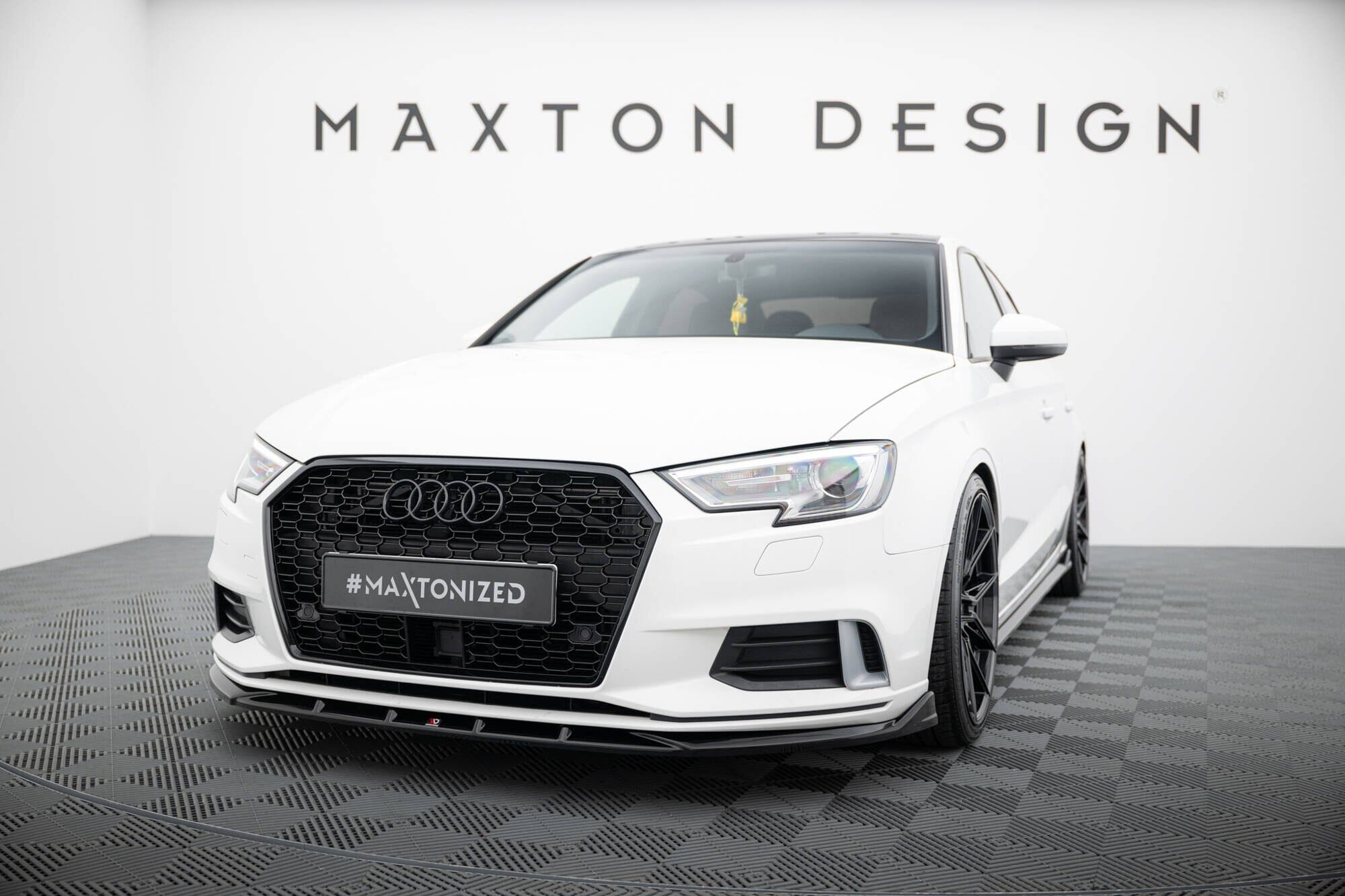 Audi A3 8V Limousine Facelift Frontspoiler - Frontlippe Maxton Design 