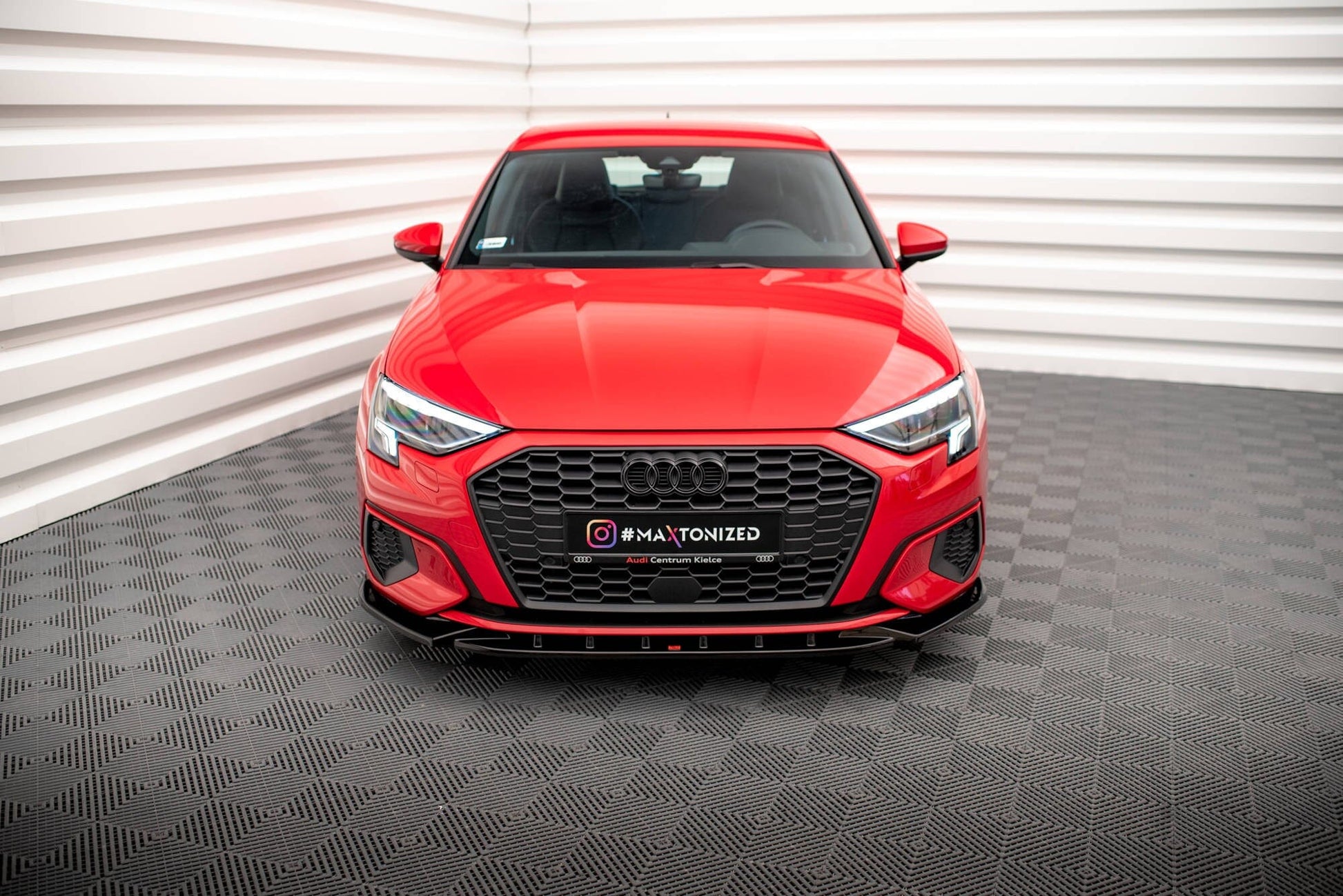 Audi A3 8Y Limousine Voracelift Frontspoiler - Frontlippe V.1 Maxton Design 