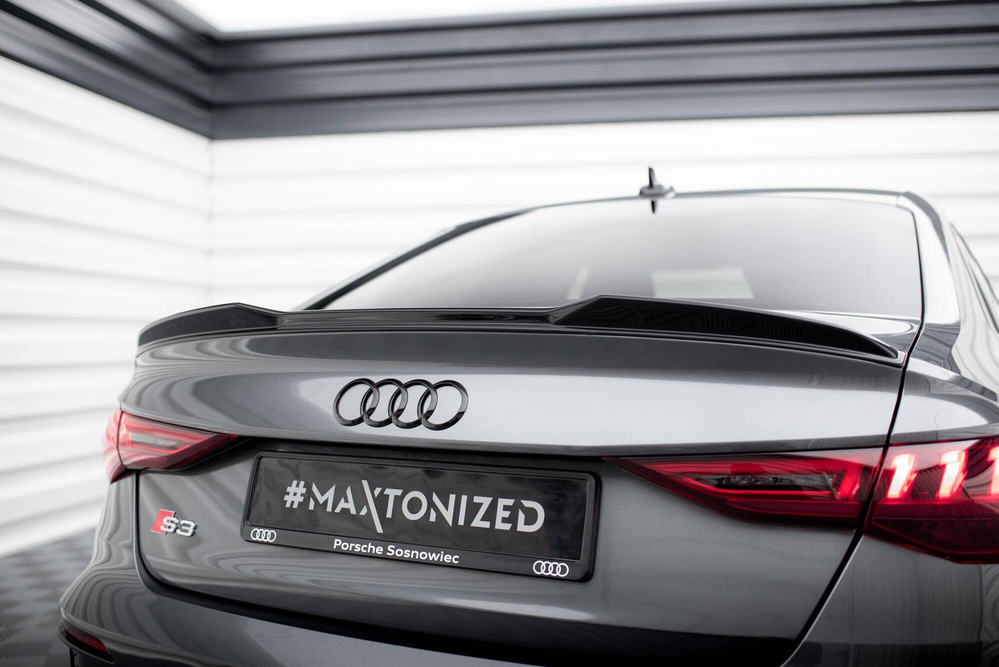 Audi A3 8Y Vorfacelift Limousine 3D Heck Spoiler Maxton Design 
