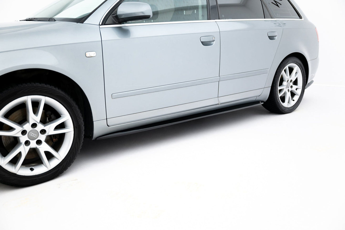 Audi A4 B7 Limousine Seitenschweller V.1 Maxton Design 