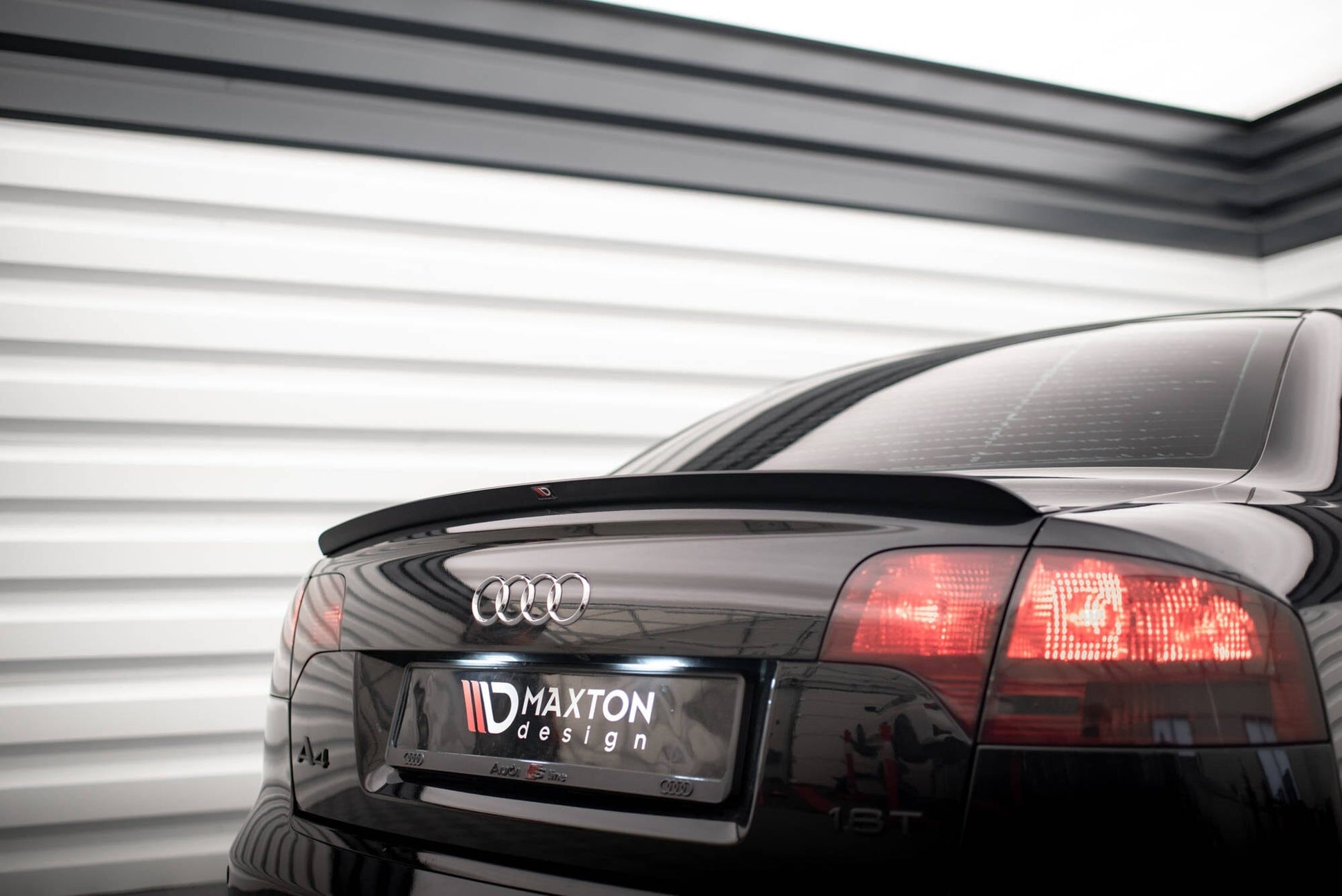 Audi A4 B7 S-Line Limousine Heck Spoiler Maxton Design 