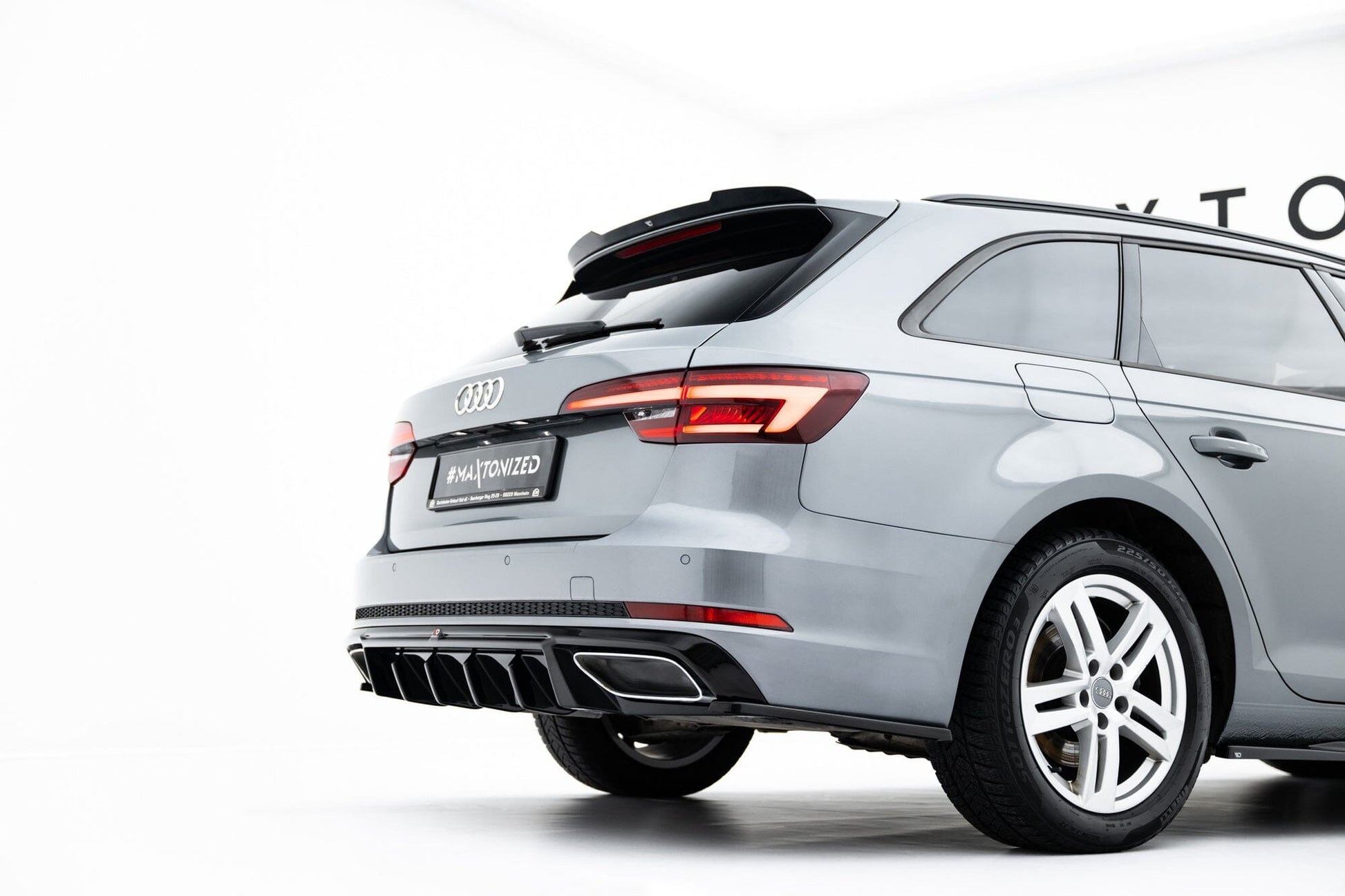 Audi A4 B9 Avant Heck Ansatz Maxton Design 