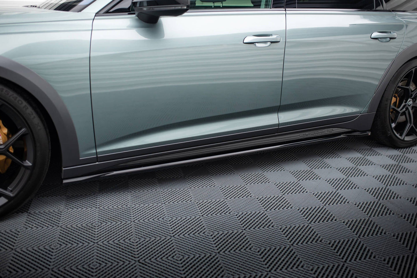 Audi A6 C8 Allroad Seitenschweller Maxton Design 
