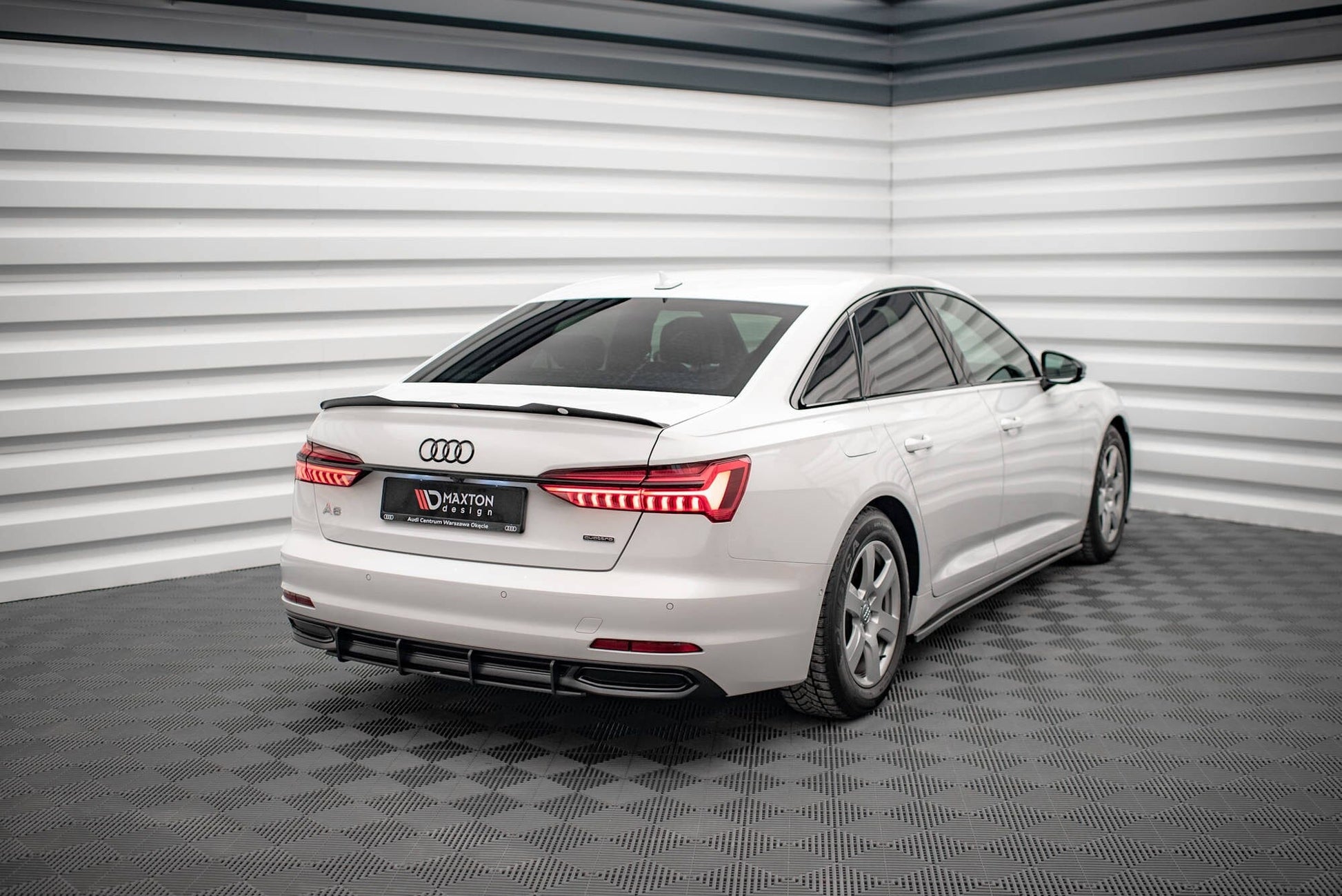 Audi A6 C8 Street Pro Heckschürze Maxton Design 