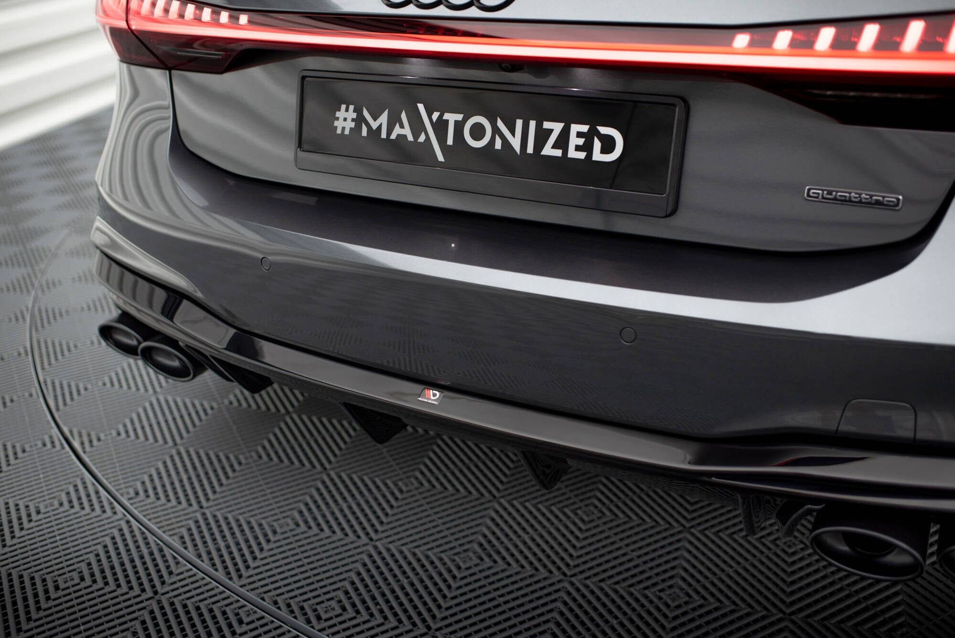 Audi A7 C8 Facelift S-Line Heck Diffusor OO-OO Maxton Design 