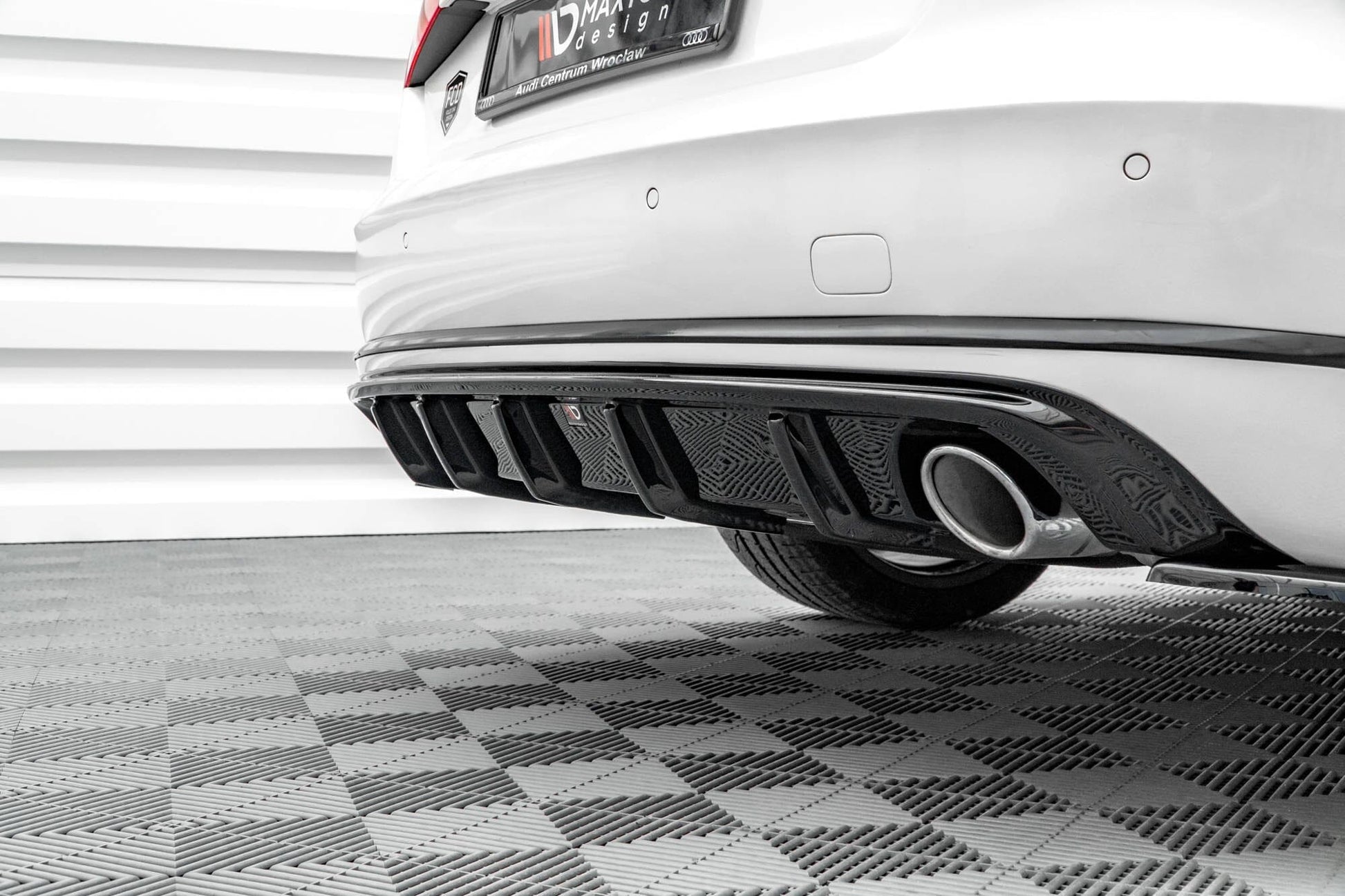 Audi A8 D4 Heck Diffusor Maxton Design 