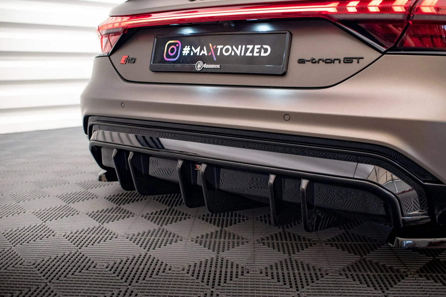 Audi E-Tron GT - Heck Ansatz Maxton Design 