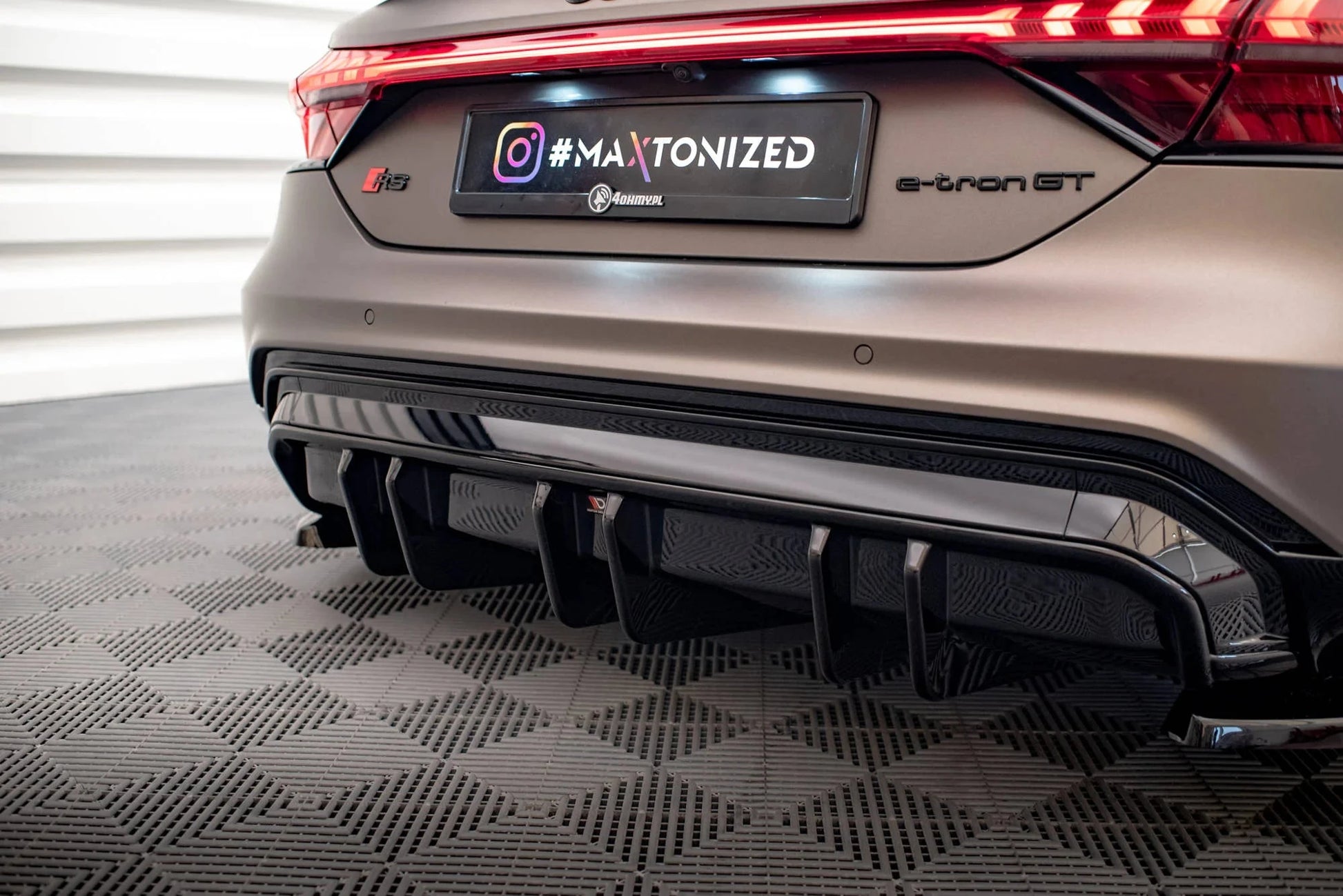 Audi E-Tron GT - Heck Ansatz Maxton Design 